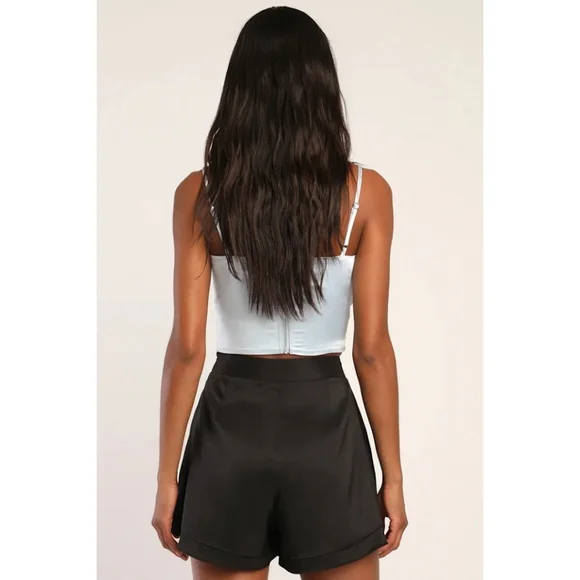 NWT Lulus Breezing Along Black Tiered Ruffled Shorts - Size SM - Picture 3 of 4